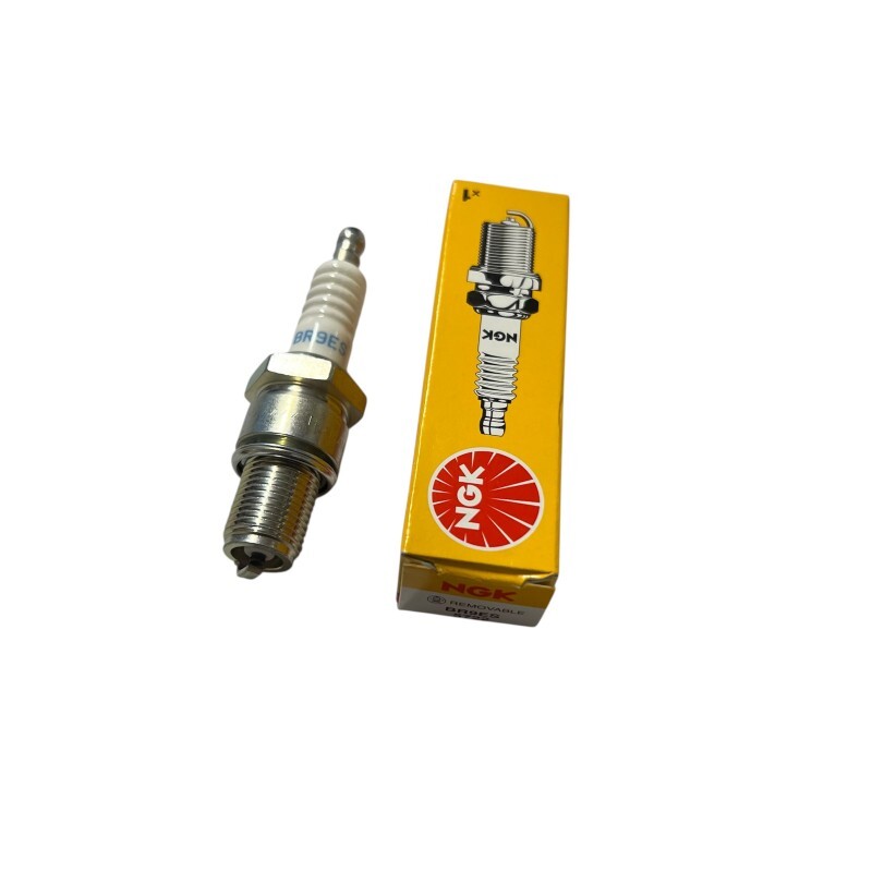 candela-ngk-br9es-per-cilindri-piaggio-ciao-si-bravo-boxer-vespa-scooter-ecc